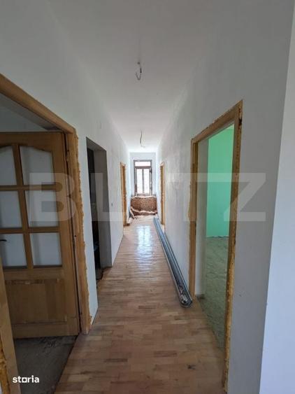 Casă cu 4 camere în Central