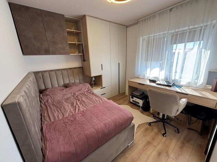 Apartament cu 3 camere semidecomandat în Șelimbăr