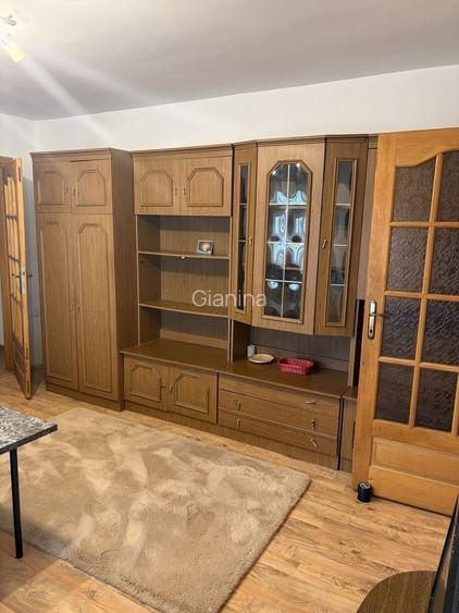 Inchiriez apartament cu 2 camere