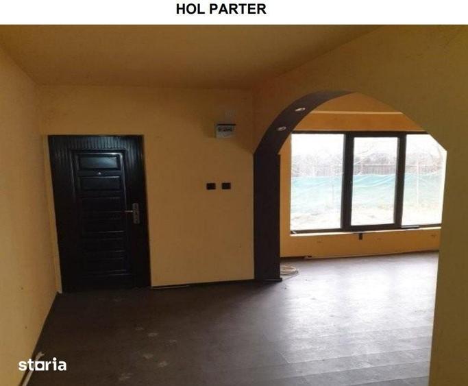 Casă cu 4 camere cu Teren 400 Mp în Letea Veche