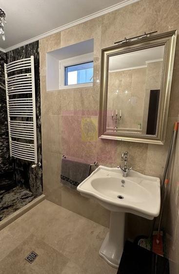 Apartament cu 3 camere decomandat în Herăstrău