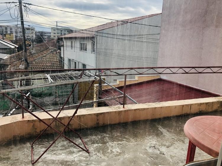 Garsonieră decomandată, mobilată în Inel II