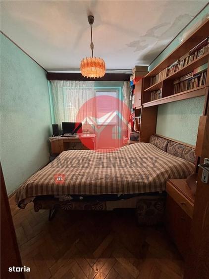 Apartament cu 4 camere decomandat în Ultracentral