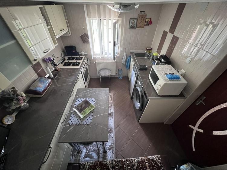Casă cu 4 camere în Bora