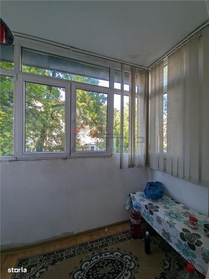 Apartament cu 3 camere în Tudor Vladimirescu
