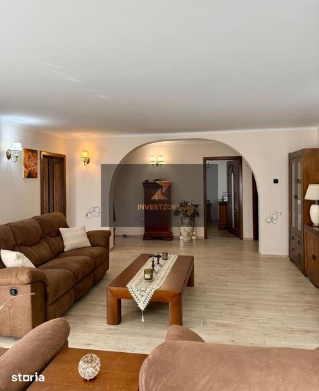 Casă cu 4 camere cu Teren 400 Mp în Sântandrei
