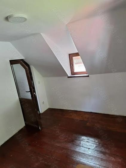 Casă cu 5 camere cu Teren 97 Mp în Central