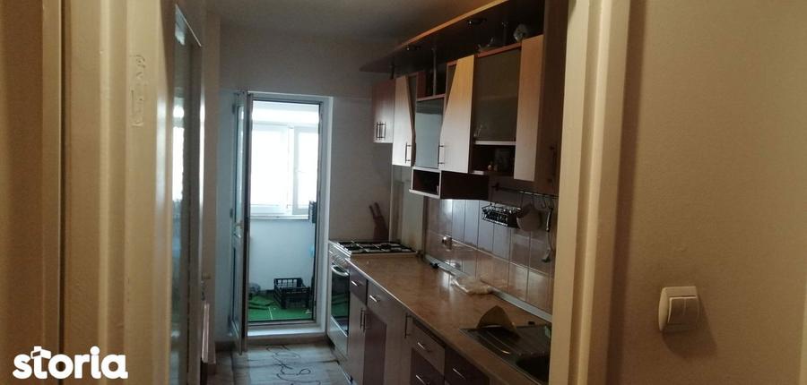 2 camere decomandat, curat, mobilat ?i utilat complet - 1