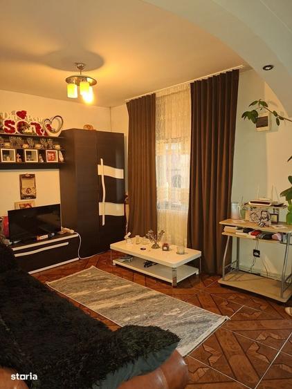Casă cu 4 camere cu Teren 280 Mp în Central