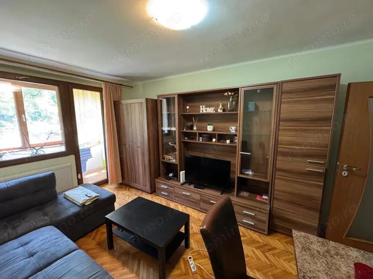 Apartament cu 2 camere decomandat în Medicină