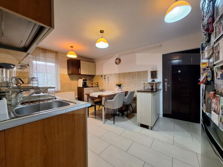 Apartament de vanzare, cu 2 camere, spatios, zona Aradului - 4