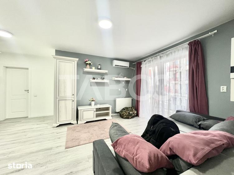 Apartament cu 2 camere semidecomandat, mobilat în Bulgaria