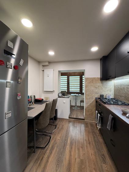 Apartament cu 2 camere decomandat, mobilat în Apărătorii Patriei
