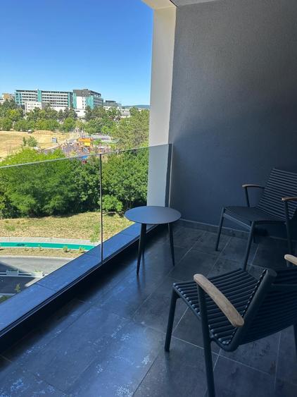Apartament cu 2 camere semidecomandat în Sopor