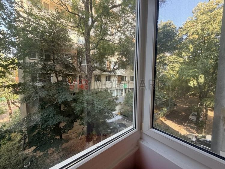 Apartament cu 2 camere semidecomandat în Grivița