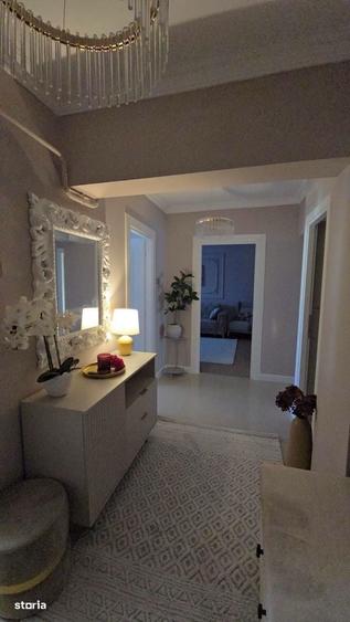 Apartament cu 4 camere în Ultracentral
