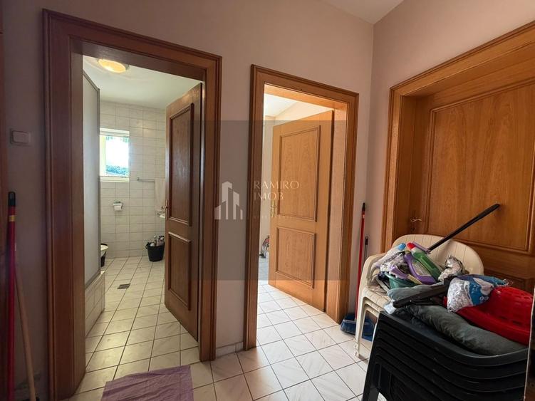 Casă individuală cu 5 camere cu Canalizare în Puchenii Mari