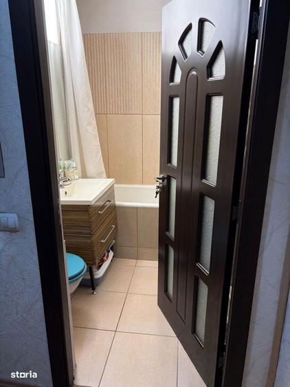 Apartament cu 3 camere decomandat în Doamna Ghica