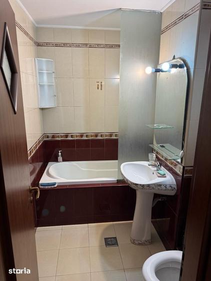 Apartament cu 3 camere, mobilat în Drumul Taberei