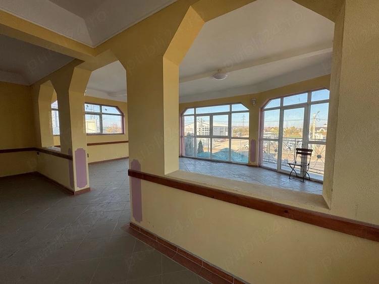 Spațiu comercial, de 250 mp, în Țânțăreni