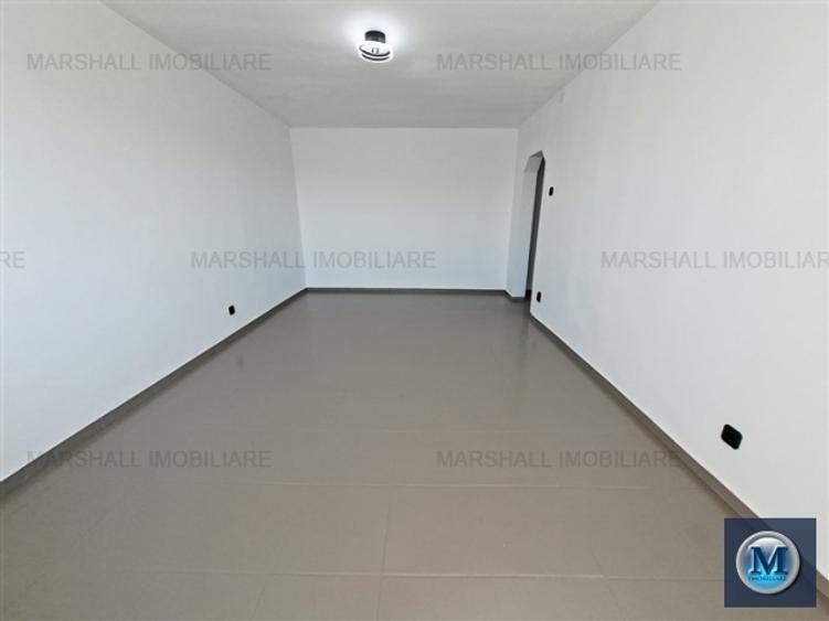 Apartament cu 4 camere decomandat în Malu Roșu