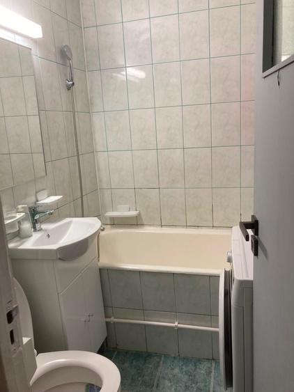 Apartament cu 2 camere decomandat în Titan