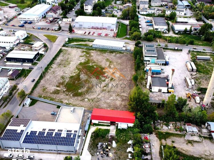 Teren de 9600 mp, în Central