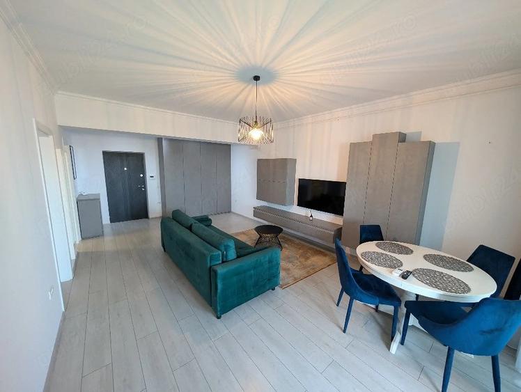 Apartament cu 2 camere semidecomandat în Est