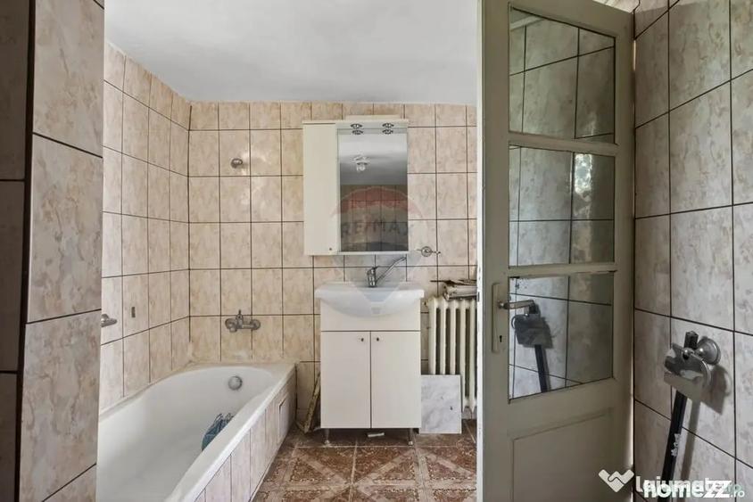 Casă cu 3 camere cu Teren 302 Mp în Micălaca