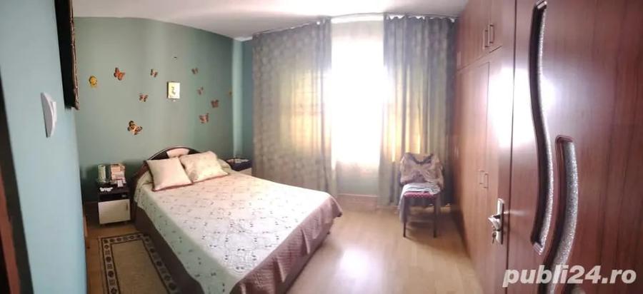 Apartament cu 2 camere semidecomandat în Piața