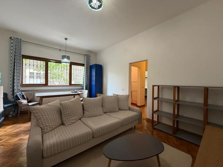 Apartament cu 2 camere decomandat în Armeneasca
