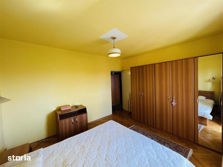 Apartament cu 3 camere decomandat în Terezian