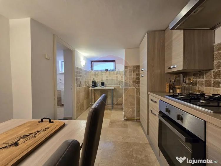 Casă cu 4 camere cu Teren 331 Mp în Valea Alba