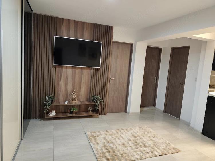 Apartament cu 2 camere decomandat în Central