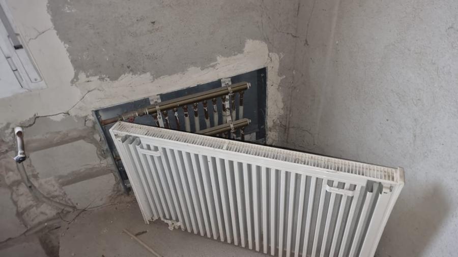 Casă individuală cu 12 camere cu Canalizare în Brestei