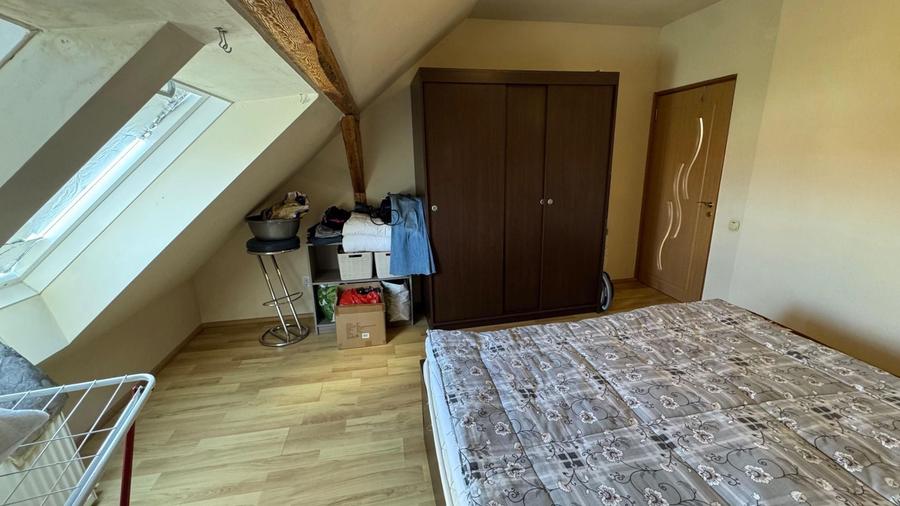 Apartament cu 3 camere, mobilat în Lipovei