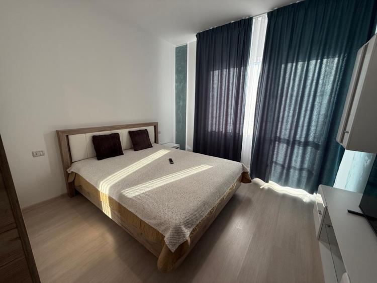 Apartament cu 2 camere decomandat, mobilat în Central