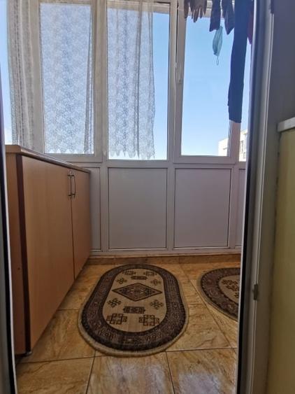 Apartament cu 2 camere decomandat, mobilat în Casa de Cultură