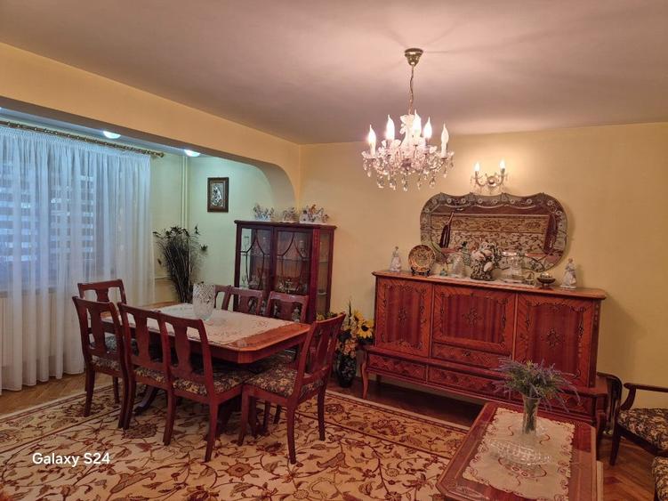 Casă cu 5 camere cu Teren 1200 Mp în Ultracentral