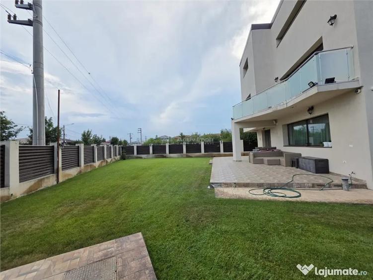 Casă cu 10 camere cu Teren 620 Mp în Mogoșoaia