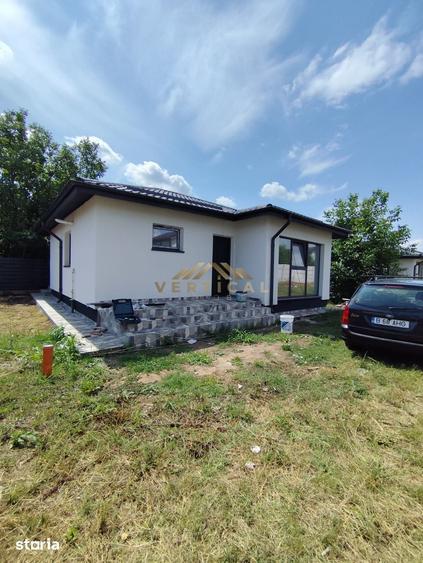 Casă cu 3 camere cu Teren 305 Mp în Berceni