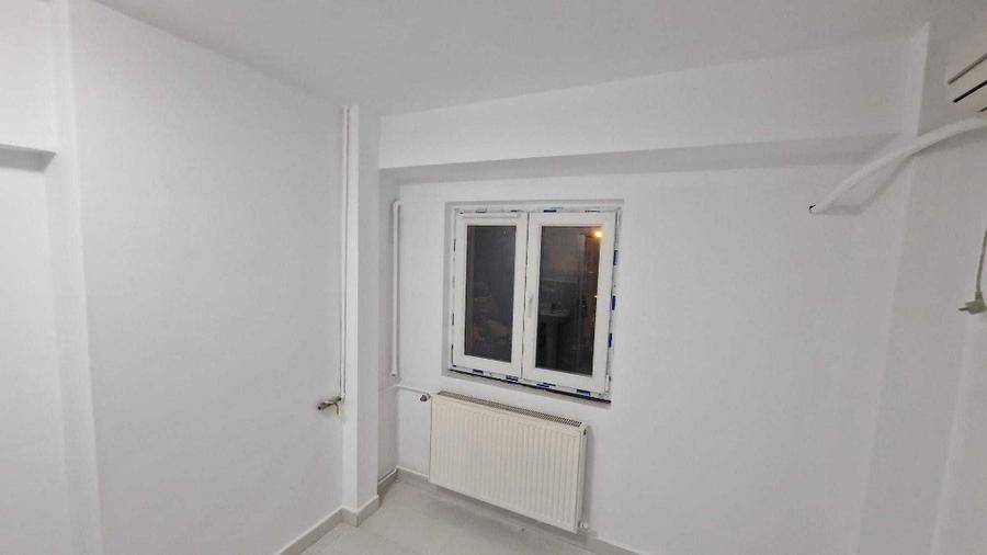 Apartament cu 3 camere decomandat, mobilat în Tei