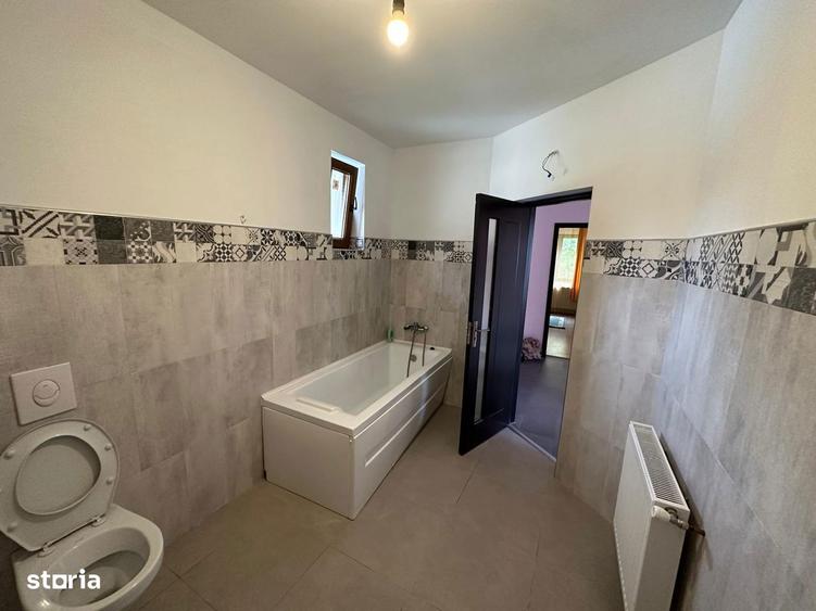 Casă cu 7 camere cu Canalizare în Făget