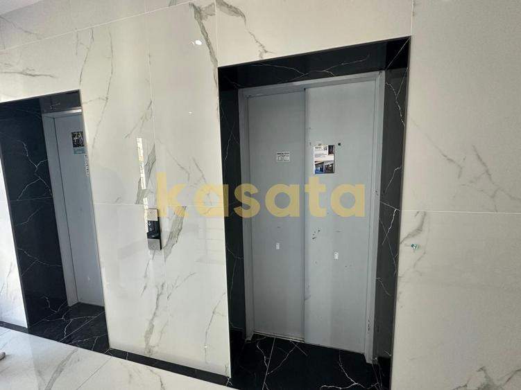 Apartament cu 3 camere decomandat în Theodor Pallady