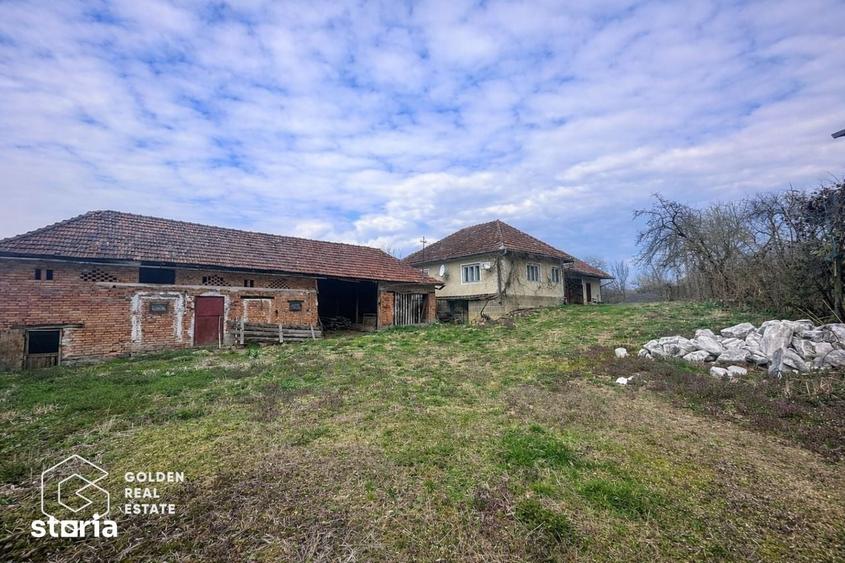 Casa cu teren generos 1.944 mp, Magulicea, Varfurile - 16