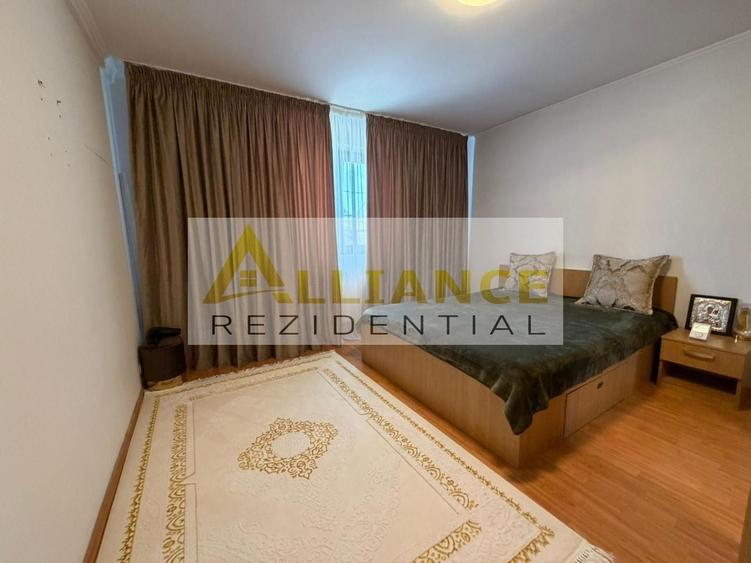 Casă individuală cu 7 camere cu Canalizare în Berceni