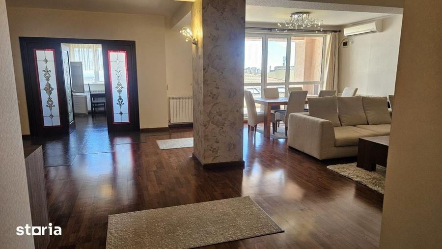 Apartament cu 3 camere în Central