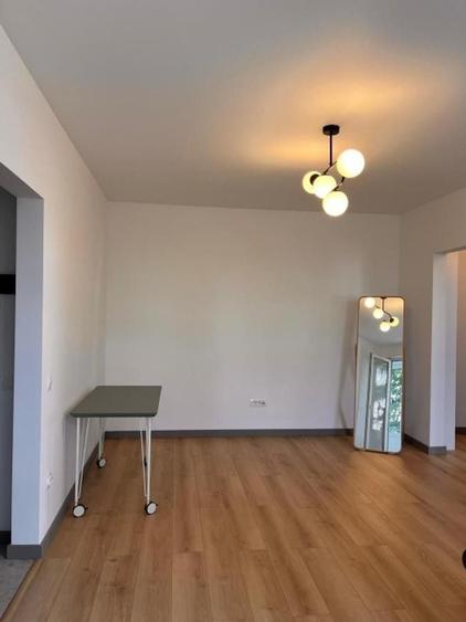Apartament cu 2 camere semidecomandat în Domenii