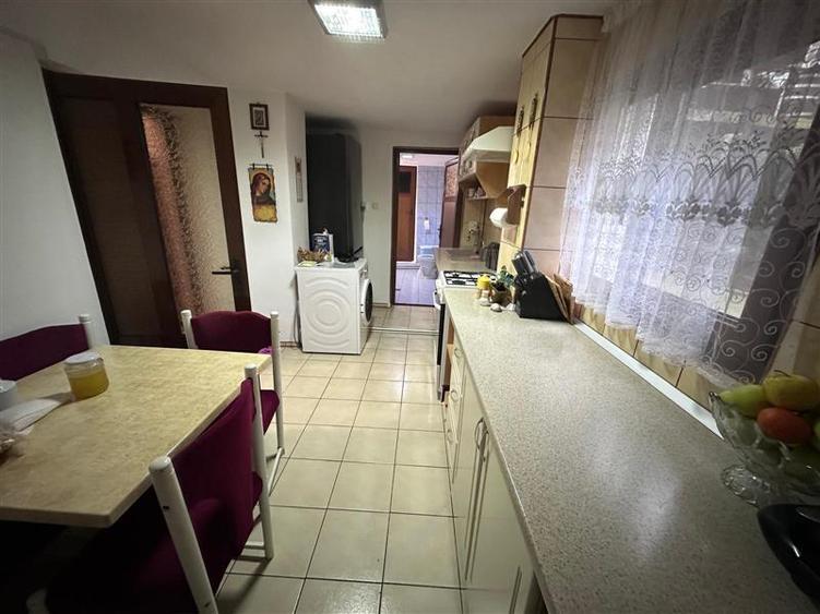 Casă individuală cu 3 camere cu Canalizare în Galata