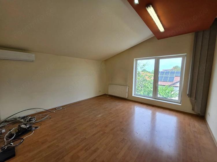 Casă cu 14 camere cu Teren 1000 Mp în Mehala